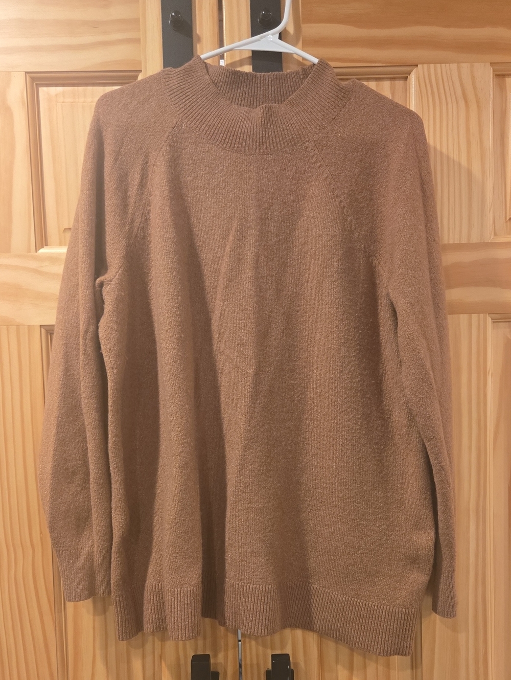 LOFT Plus 14- Women's Crewneck Sweater in Camel Brown
